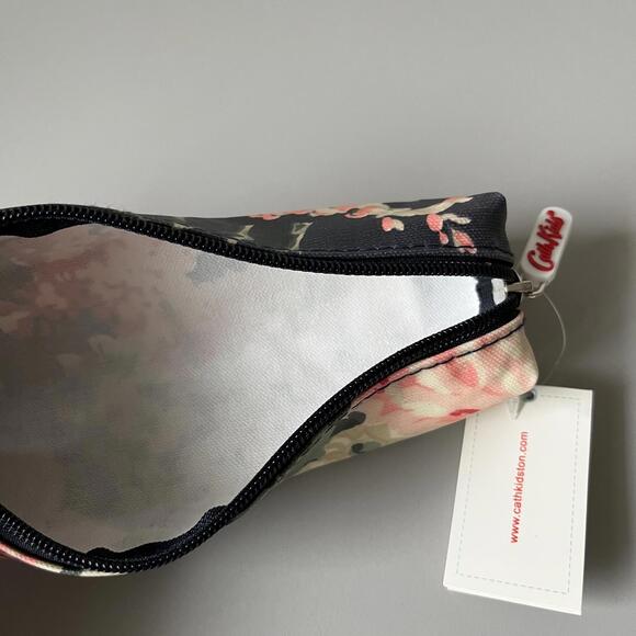 Cath Kidston Nacy Floral Small Pencil Case-Slight Defective NWT - Picture 4 of 4